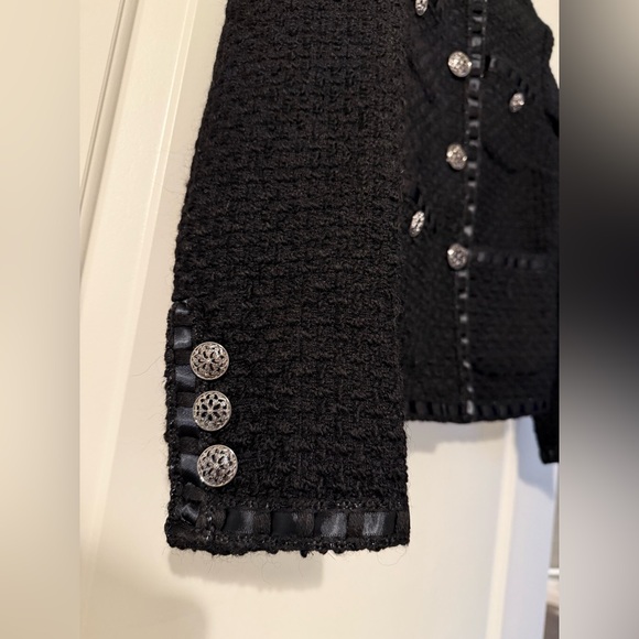 Elegant Black Tweed Jacket classic sophistication modern elegance size medium - Picture 11 of 16
